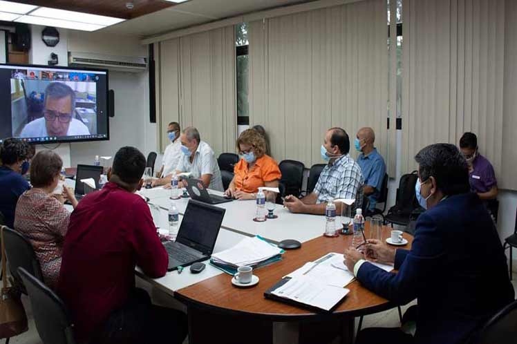 Científicos de Cuba presentan a OMS resultado de vacunas antiCovid-19 (+Fotos)