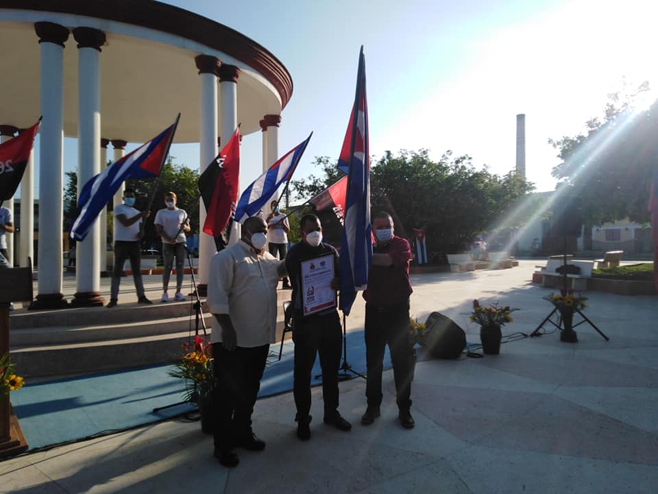 Niquero por sexta ocasión Vanguardia Nacional de los CDR Niquero por sexta ocasión Vanguardia Nacional de los CDR