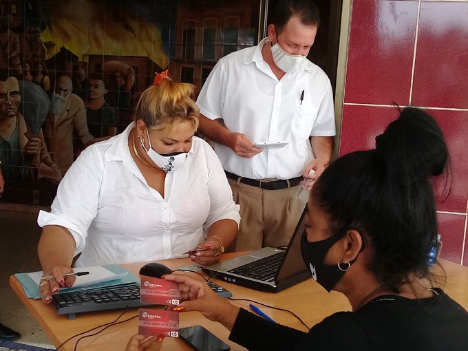 Banca cubana al servicio del pueblo Banca cubana al servicio del pueblo