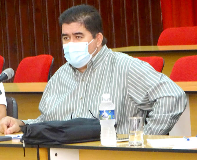 Ministro cubano de la Industria Alimentaria evalúa impacto de las 63 medidas para impulsar la producción agropecuaria