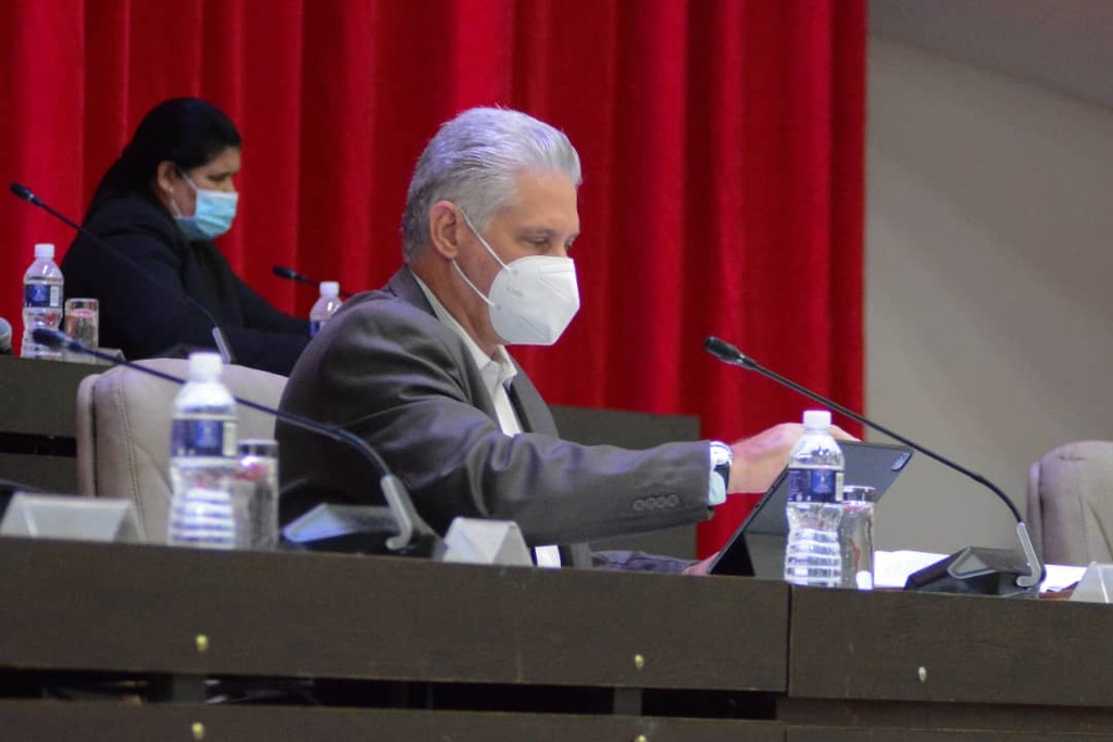 Díaz-Canel: “La industria azucarera es parte de la historia, la tradición y el patrimonio cultural de Cuba” Díaz-Canel: “La industria azucarera es parte de la historia, la tradición y el patrimonio cultural de Cuba”