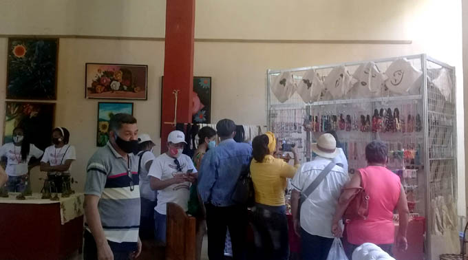 Inaugurada fiesta de la artesanía en  Bayamo