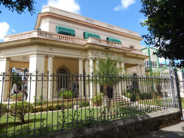 Felicita Díaz-Canel a Centro Nacional de Educación Sexual de Cuba (+Video)