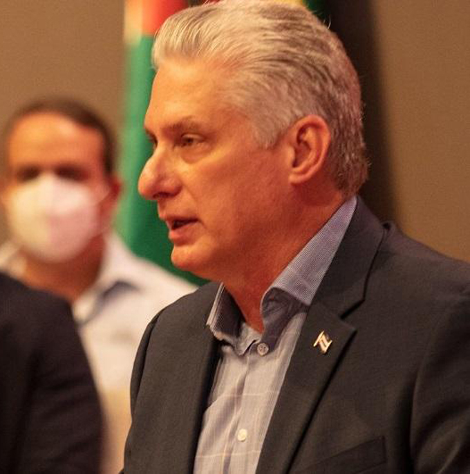 Díaz-Canel: Tenemos el deber y el honor de impulsar y fortalecer la obra magnífica de Fidel y Chávez Díaz-Canel: Tenemos el deber y el honor de impulsar y fortalecer la obra magnífica de Fidel y Chávez