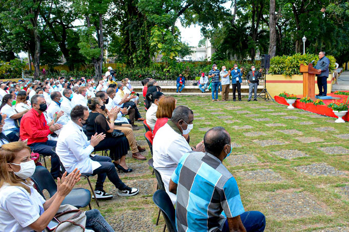 Conmemoran en Granma Día de la Medicina Latinoamericana Conmemoran en Granma Día de la Medicina Latinoamericana