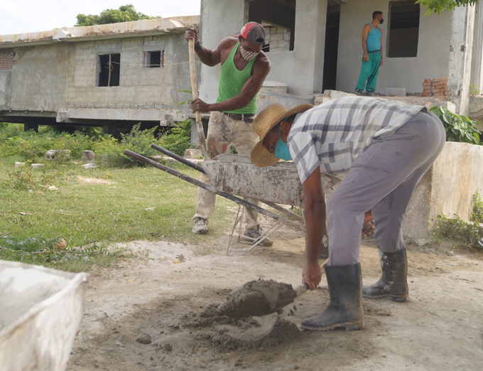 Prioriza edificar viviendas empresa de construcción y montaje de Granma