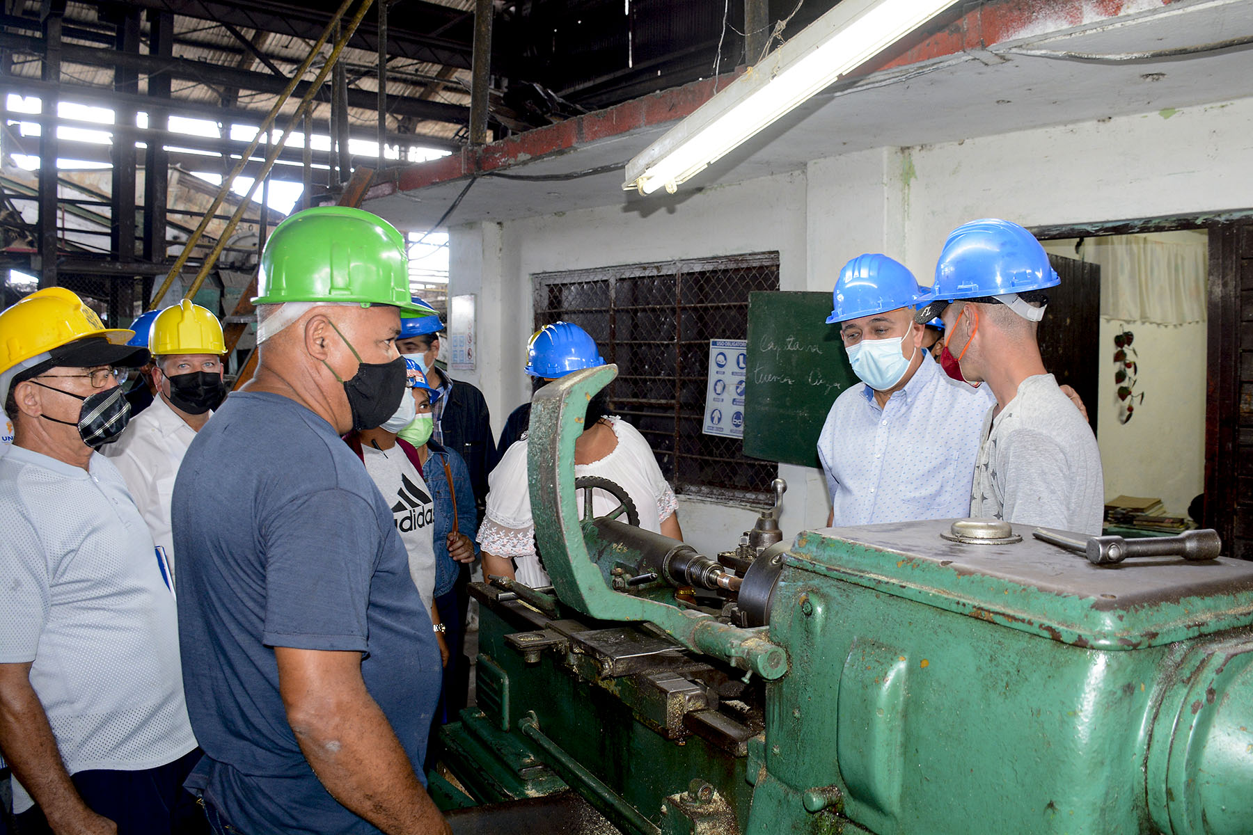 Recorre Morales Ojeda  Empresa agroindustrial azucarera Arquímides Colina, de Bayamo (+ fotos)