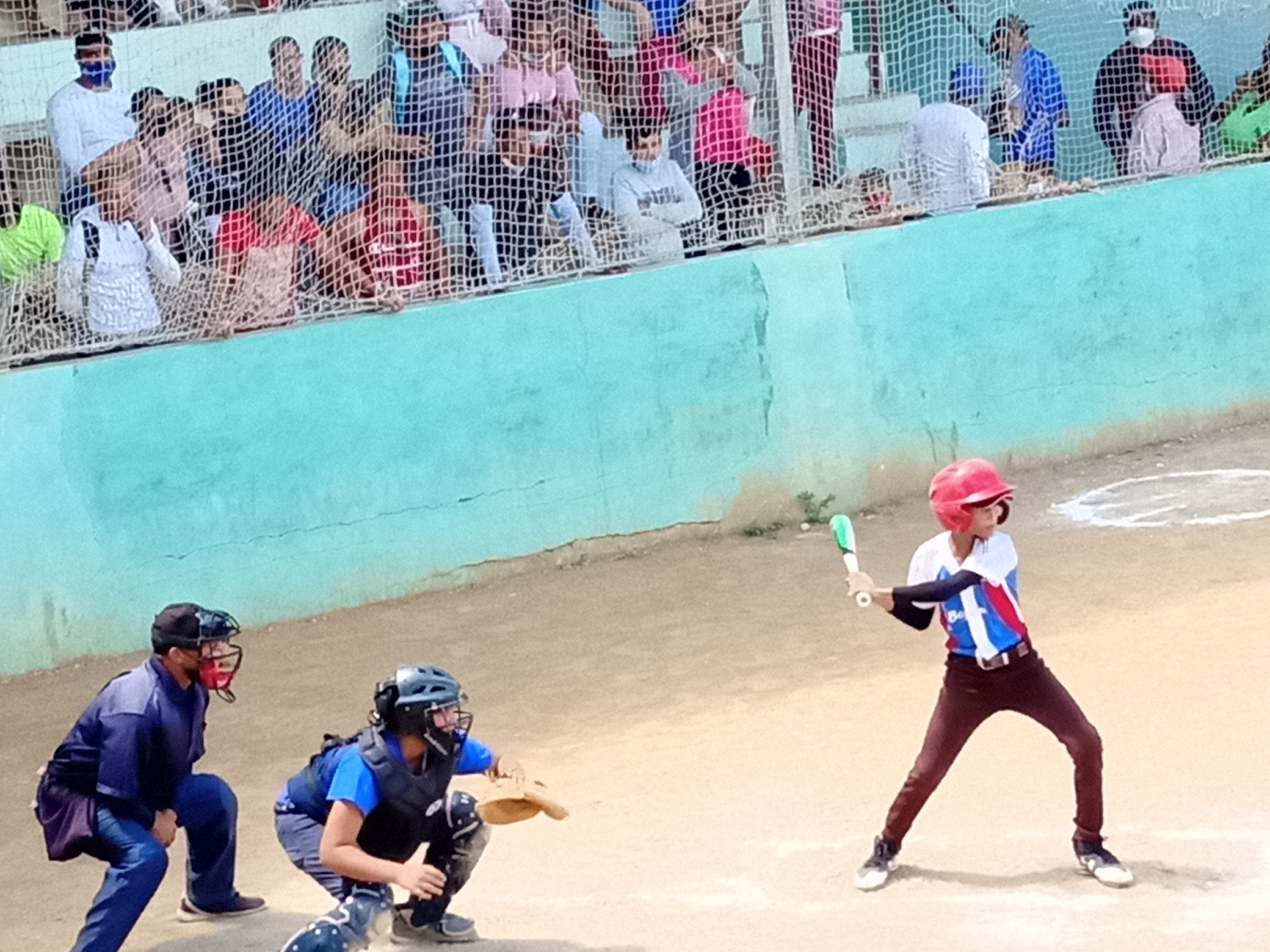 Bayamo gana y avanza en las Pequeñas Ligas Bayamo gana y avanza en las Pequeñas Ligas
