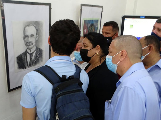 Realizan premiación de Salón de plástica infantil 2022