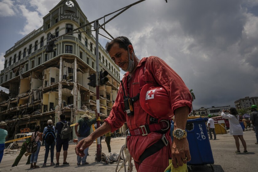 Hallan otro cuerpo y ascienden a 44 muertos tras explosión en Cuba