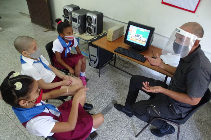 Destaca ministra cubana rol de la ciencia en la Educación Destaca ministra cubana rol de la ciencia en la Educación
