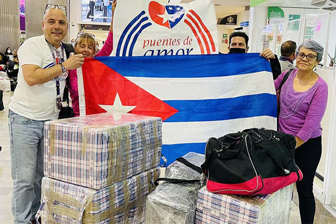 Llega a Cuba donación médica de grupos de solidaridad de EEUU Llega a Cuba donación médica de grupos de solidaridad de EEUU