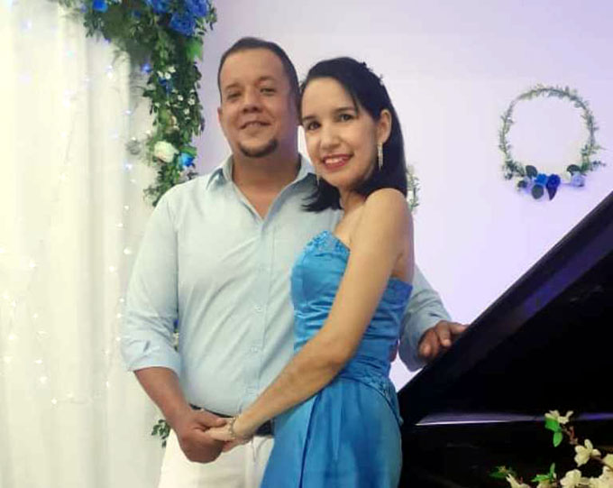 Debuta dúo lírico Per la voce en Bayamo Debuta dúo lírico Per la voce en Bayamo