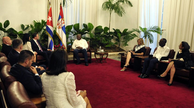 Recibió vicepresidente cubano a canciller de Serbia Recibió vicepresidente cubano a canciller de Serbia