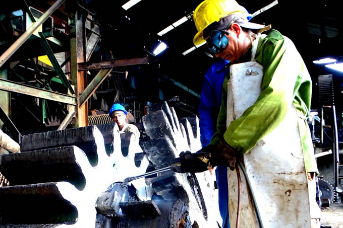 Evalúan marcha de reparaciones para la zafra azucarera 2022-2023 en Granma Evalúan marcha de reparaciones para la zafra azucarera 2022-2023 en Granma