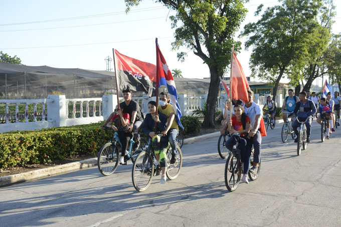 Pedaleando por la familia (+ fotos) Pedaleando por la familia (+ fotos)
