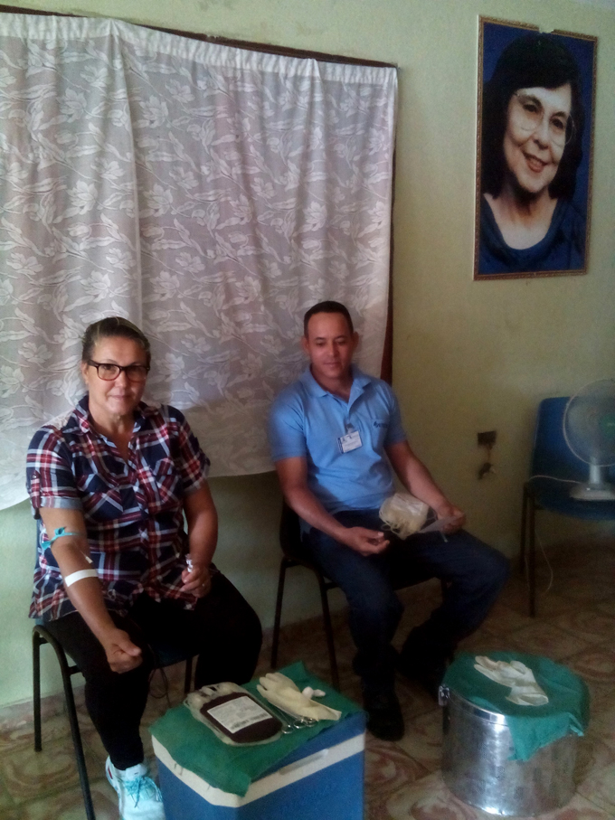 Federadas y cederistas efectúan donaciones de sangre en saludo al 28 de septiembre Federadas y cederistas efectúan donaciones de sangre en saludo al 28 de septiembre