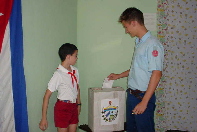 Más de 12 mil estudiantes ejercerán el derecho al voto por primera vez