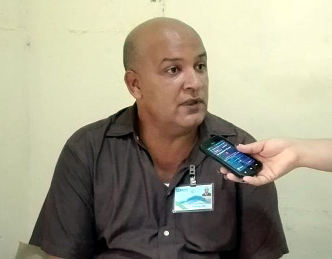 Capacitan a autoridades electorales