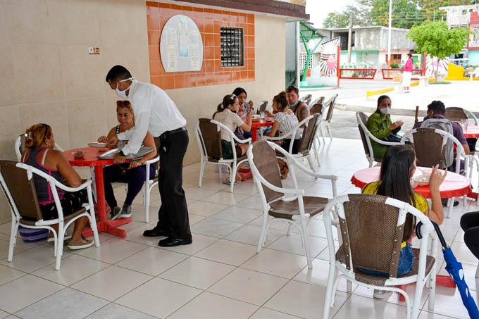 Sesionó en Granma taller de atención ciudadana Sesionó en Granma taller de atención ciudadana