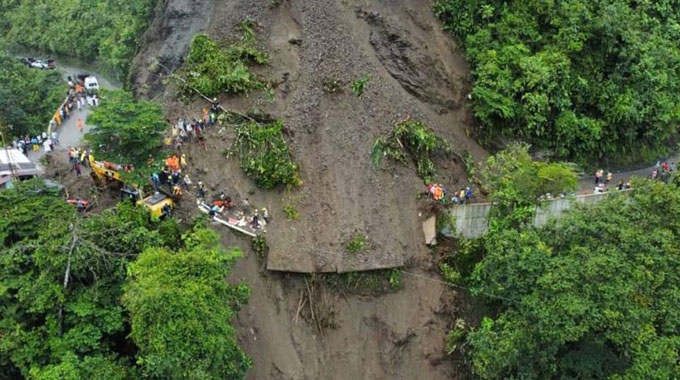Lamenta Cuba muertes por deslizamiento de tierra en Colombia