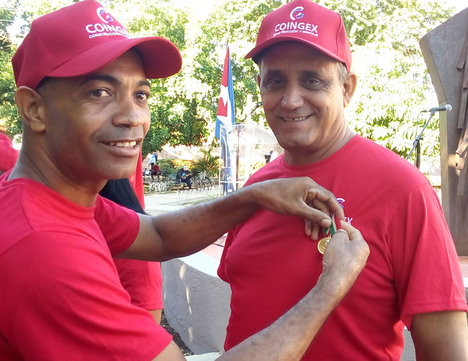 Constructores celebran su día Constructores celebran su día
