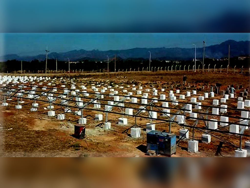 Ejecutan nuevo Parque Solar Fotovoltaico en central provincia de Cuba