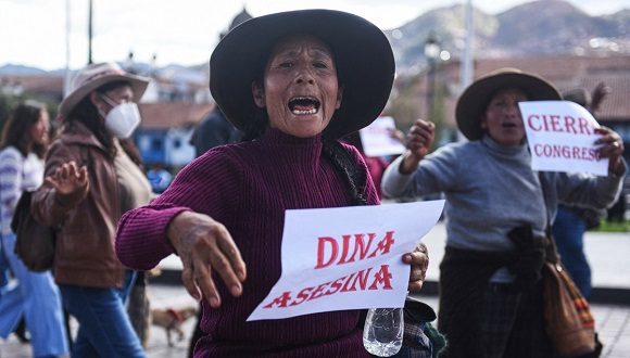 Dos Aeropuertos cerrados en Perú como protestas contra Dina Boluarte Dos Aeropuertos cerrados en Perú como protestas contra Dina Boluarte