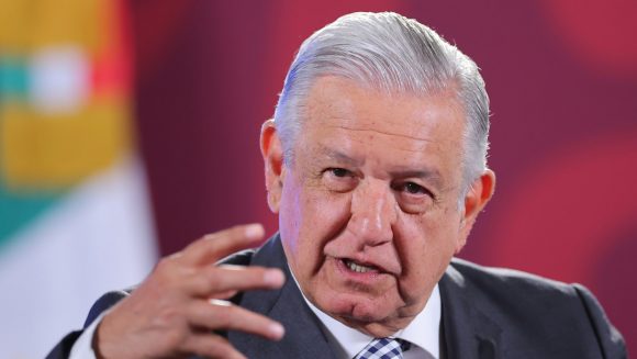 López Obrador critica silencio de organismos internacionales sobre crisis en Perú: “Hay democracia cuando les conviene” López Obrador critica silencio de organismos internacionales sobre crisis en Perú: “Hay democracia cuando les conviene”
