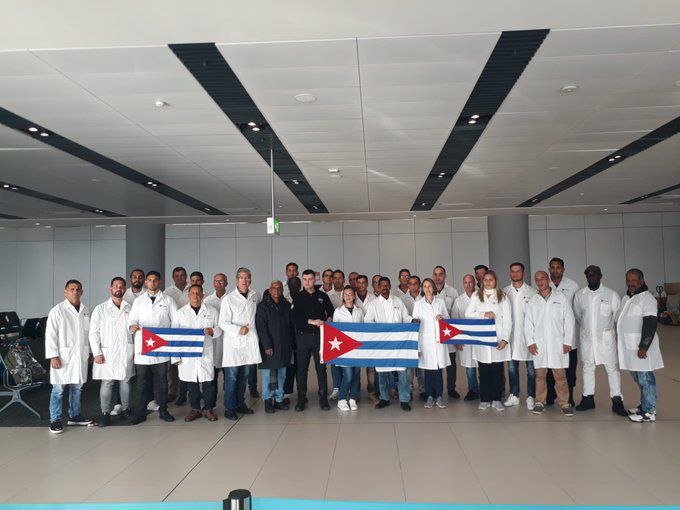 Llegan a Türkiye colaboradores del Contingente Henry Reeve Llegan a Türkiye colaboradores del Contingente Henry Reeve