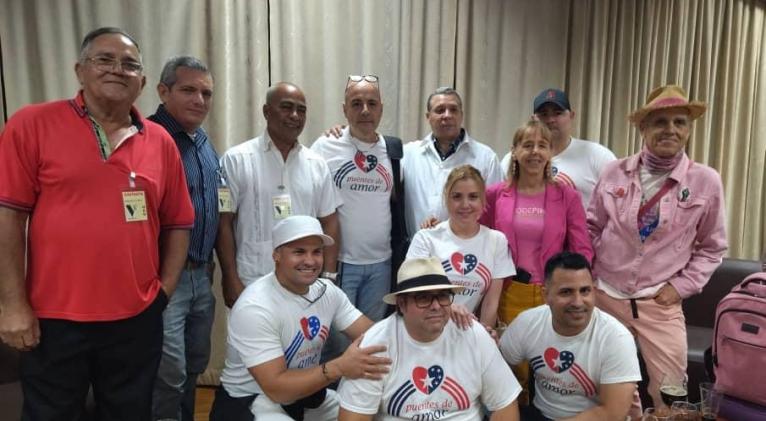 Llega a oriente de Cuba donativo del proyecto Puentes de Amor Llega a oriente de Cuba donativo del proyecto Puentes de Amor