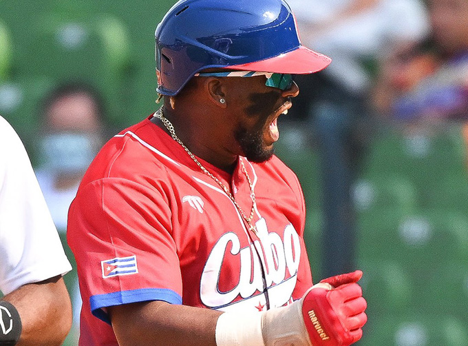 Béisbol: Cuba “tritura” a Panamá y aún respira en Clásico Mundial Béisbol: Cuba “tritura” a Panamá y aún respira en Clásico Mundial