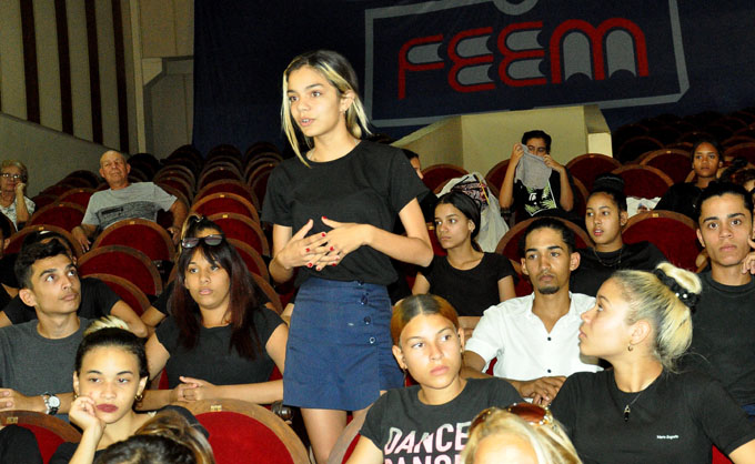 Debaten estudiantes de la FEEM sobre preocupaciones y retos Debaten estudiantes de la FEEM sobre preocupaciones y retos