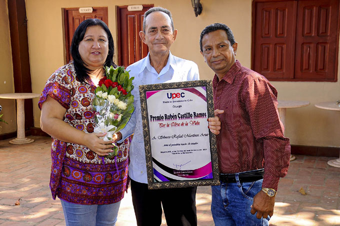 Celebran en Granma Día de la prensa cubana