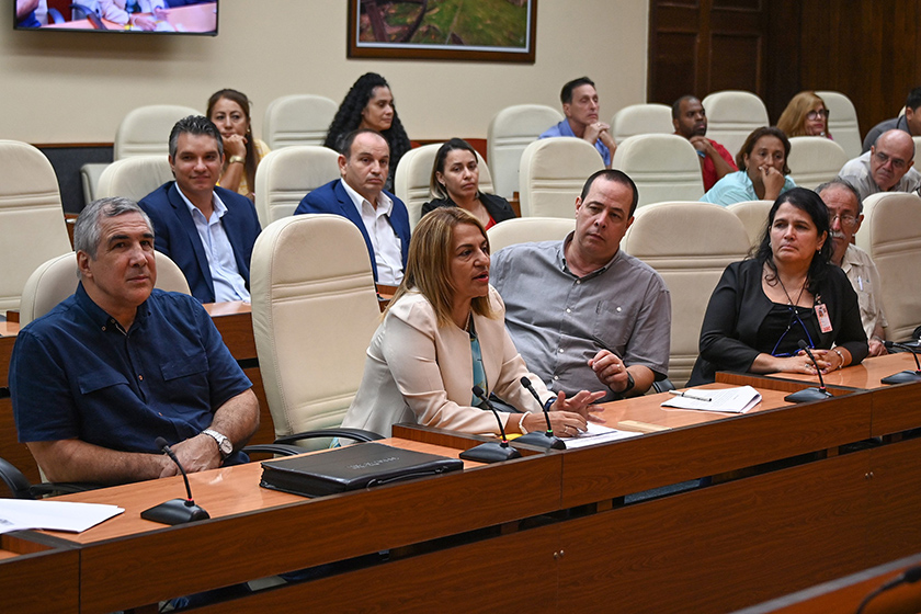 Cuba dando buenos pasos en la Neurocirugía Endoscópica Cuba dando buenos pasos en la Neurocirugía Endoscópica