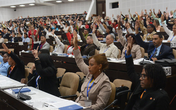 Constituyen Asamblea Nacional del Poder Popular en su X Legislatura Constituyen Asamblea Nacional del Poder Popular en su X Legislatura