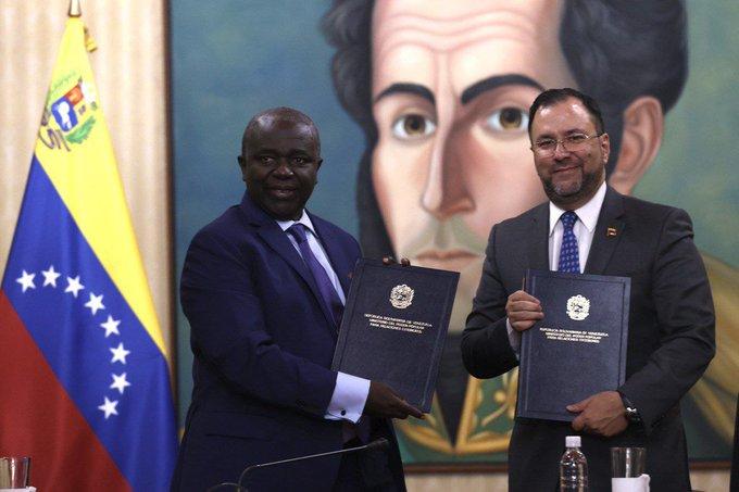 Venezuela y Guinea Bissau firmaron 15 acuerdos de cooperación (+Fotos) Venezuela y Guinea Bissau firmaron 15 acuerdos de cooperación (+Fotos)