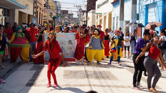 Inició, en Bayamo, DanzAbril