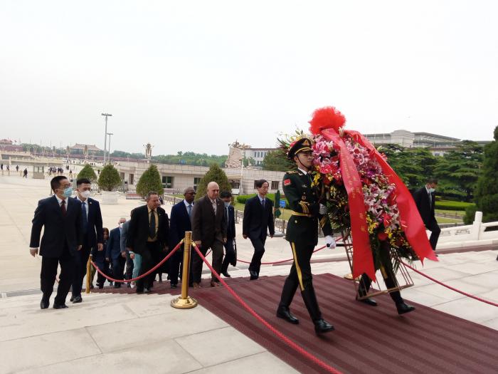 Inicia por China visita oficial de Morales Ojeda a países socialistas de Asia Inicia por China visita oficial de Morales Ojeda a países socialistas de Asia