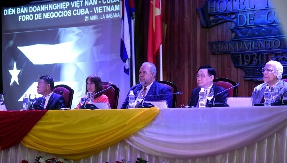 Preside primer ministro Manuel Marrero foro de negocios entre Vietnam y Cuba Preside primer ministro Manuel Marrero foro de negocios entre Vietnam y Cuba