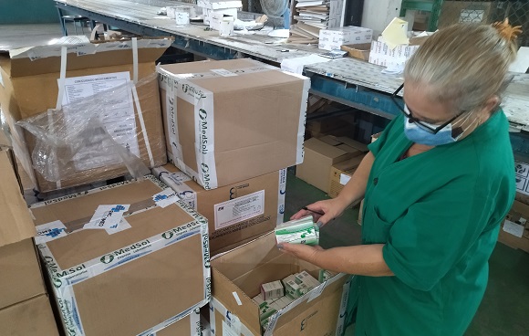 Cuba: Se reanudan algunas líneas de producción de medicamentos Cuba: Se reanudan algunas líneas de producción de medicamentos