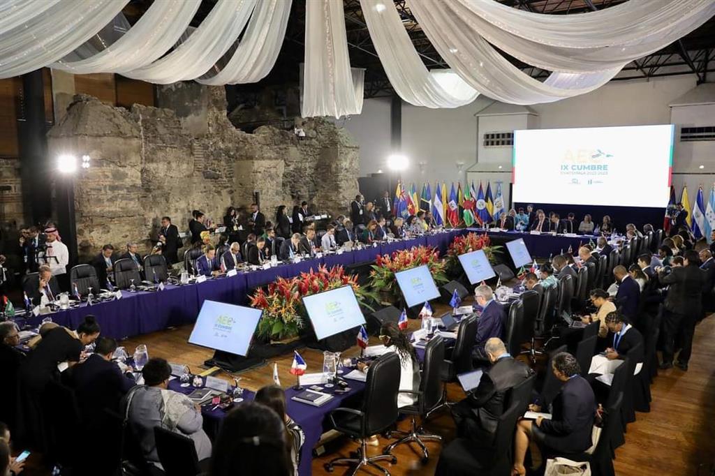 Agradece Díaz-Canel pronunciamiento de la AEC contra bloqueo a Cuba Agradece Díaz-Canel pronunciamiento de la AEC contra bloqueo a Cuba