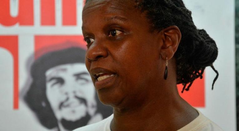 Arrestan a Gail Walker por defender a Cuba ante senador de EEUU Arrestan a Gail Walker por defender a Cuba ante senador de EEUU