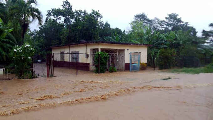 Adoptan medidas ante constantes precipitaciones en Granma Adoptan medidas ante constantes precipitaciones en Granma