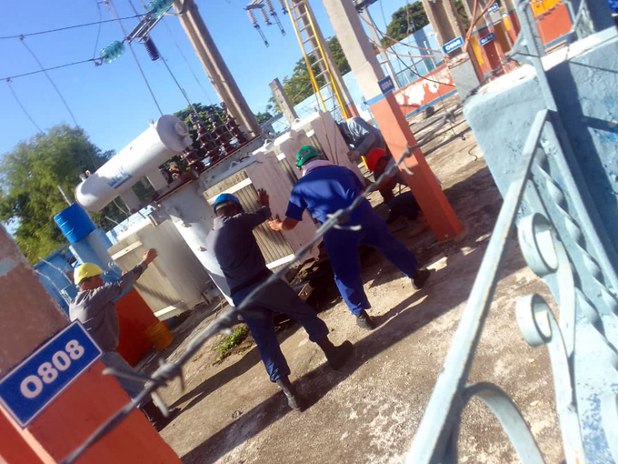 Linieros granmenses restablecen paulatinamente daños ocasionados por las fuertes lluvias Linieros granmenses restablecen paulatinamente daños ocasionados por las fuertes lluvias