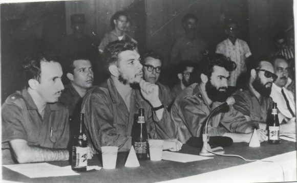 El Che en los pilares de la medicina social y solidaria El Che en los pilares de la medicina social y solidaria