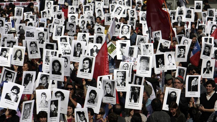 Chile y el negacionismo a los delitos de la dictadura Chile y el negacionismo a los delitos de la dictadura
