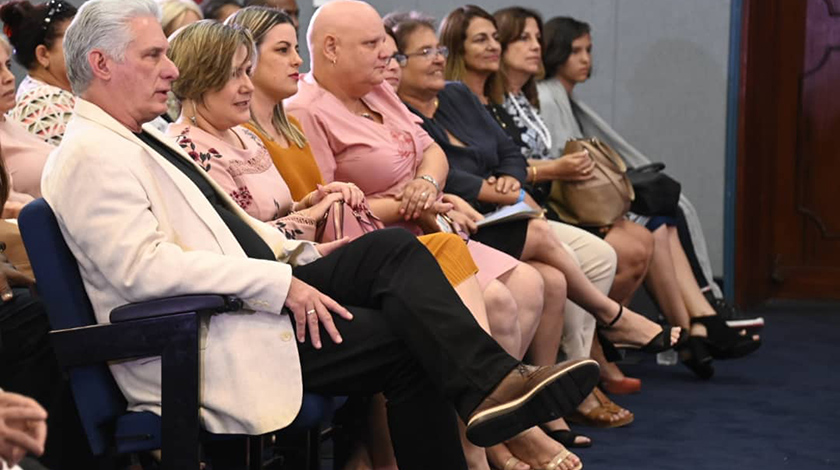Con Díaz-Canel, clausura congreso sobre infancias y adolescencias Con Díaz-Canel, clausura congreso sobre infancias y adolescencias