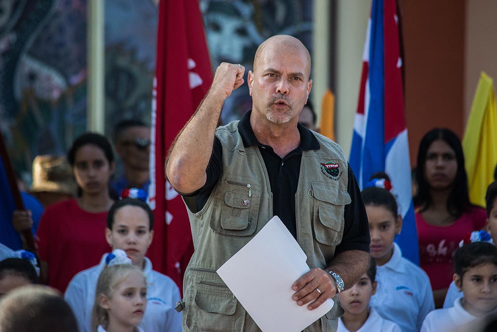 Partido Comunista de Cuba felicitó a Héroe de la República Partido Comunista de Cuba felicitó a Héroe de la República