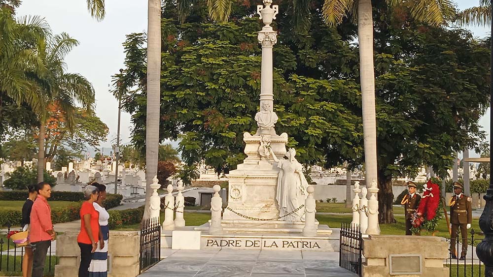 Ofrenda floral a Céspedes, el Padre de la Patria